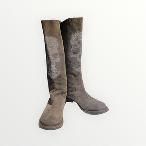 Mimosa Suede Knee-High Boots | Gothic Skull Accent | Italy 🇮🇹